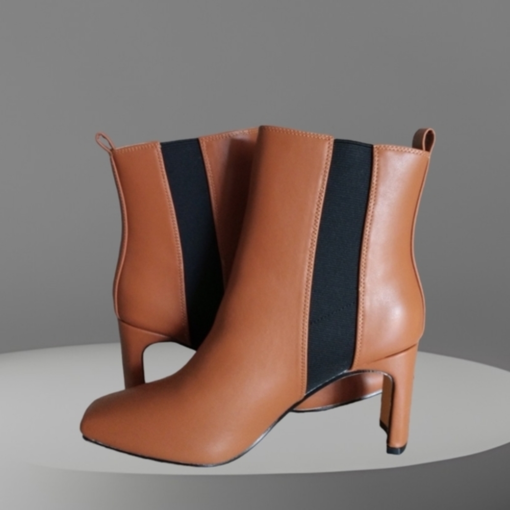 Brown Faux Leather Chelsea Ankle Boots | Block Heel Pull-On Booties 5.5